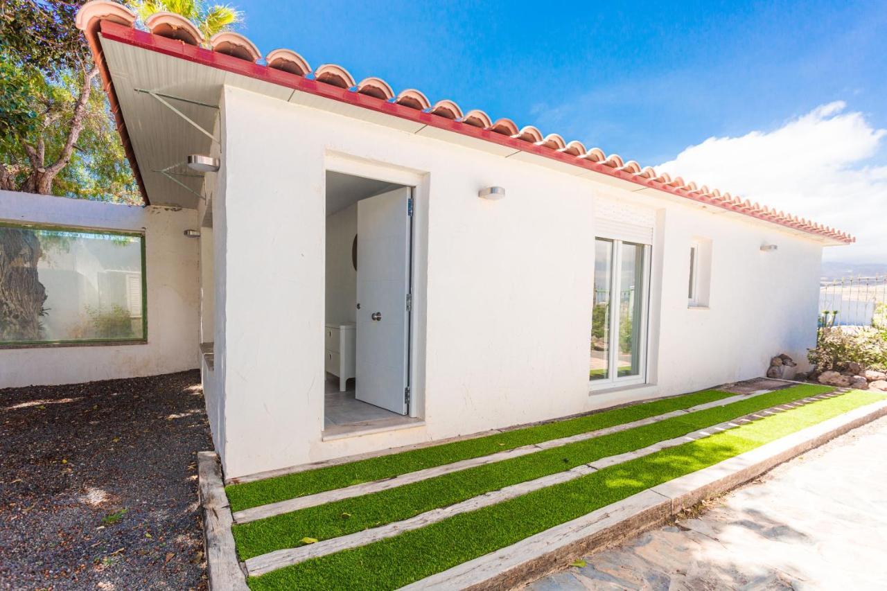 סן מיגל דה אבונה Alamos Park-Stunning Villa In Huge Private Grounds מראה חיצוני תמונה